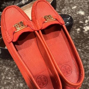 Tory Burch Kendrick Driving Shoes/ Orange